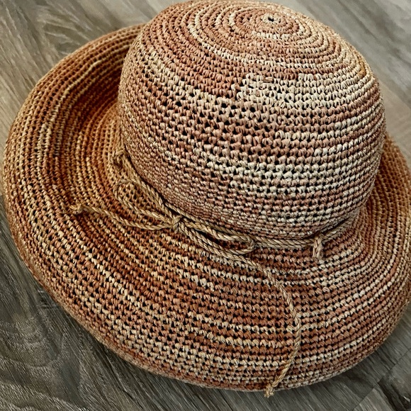 Helen Kaminski Provence 12 - Picture 1 of 6